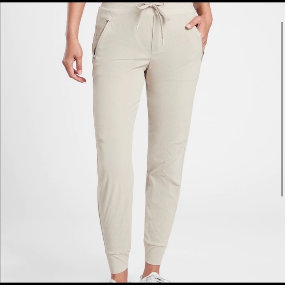 Athleta Trekkie North Jogger sz 2